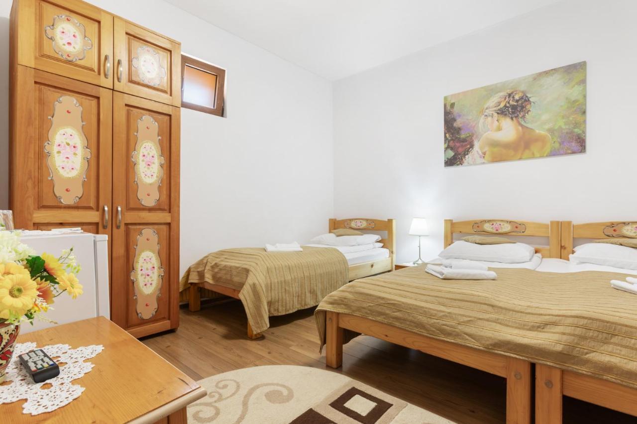 Casa Rasnoveana Ngoại thất bức ảnh